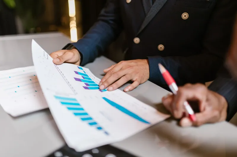 Satisfaction client inversée : comment les données de réclamation préfigurent silencieusement l'érosion d'une position concurrentielle